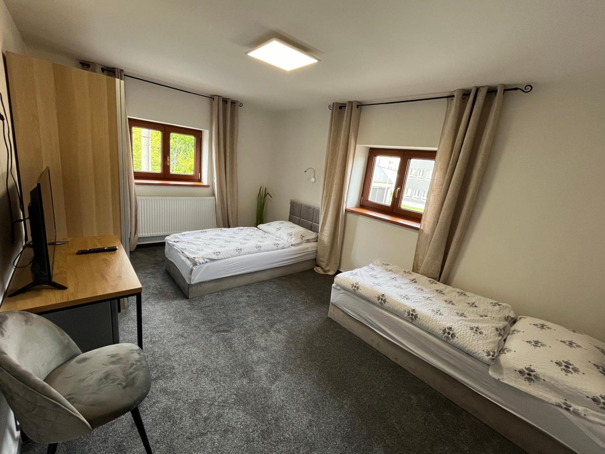 Hotel Algar โอปาวา ภายนอก รูปภาพ